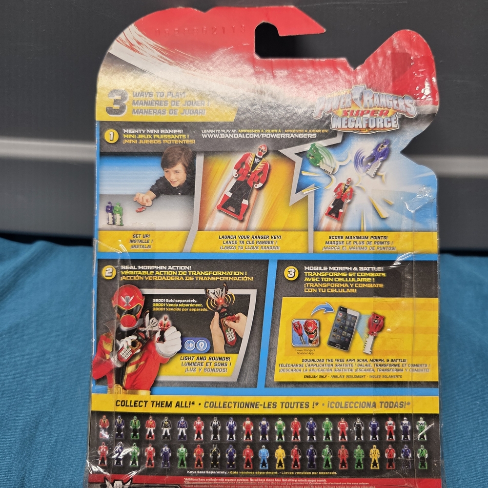 Power Rangers Megaforce Legendary Ranger Key Pack - Red, Green, Yellow - Picture 3 of 4